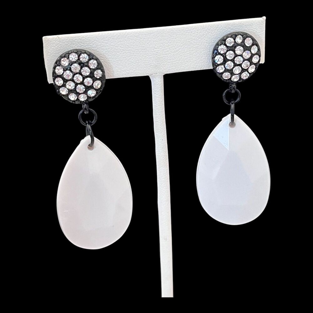 Vintage 1980s Drop Earrings Black White Faceted Bead Crystal Clip On - 12R
